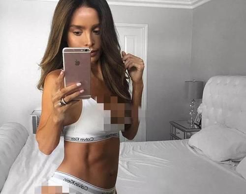 假孕|超模孕妇怀孕差距大,孕期8个月小腹平坦且有腹肌,像怀了个假孕