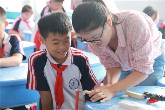 教师|精心治校、潜心育人，寒亭区第二实验小学办好人民满意的教育