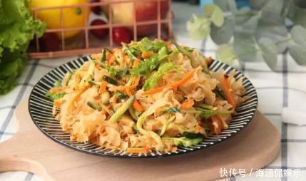 芝麻酱|天气是越来越热了，5分钟拌好，清爽开胃，全家抢着吃
