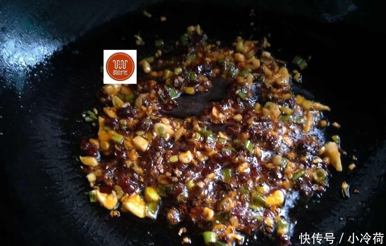 美食生活|自制正宗的水煮肉片,麻辣鲜香缺一不可,做法简单快捷,太好吃了