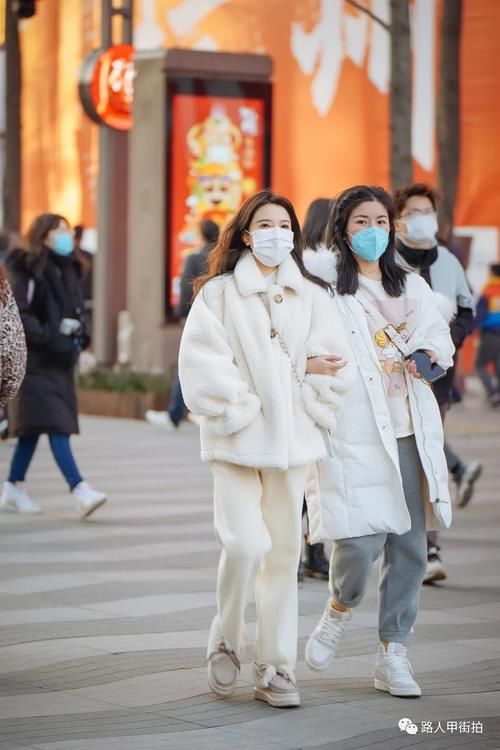 【路人甲街拍】1-21/冬季阔腿裤穿搭，藏肉保暖还时髦～