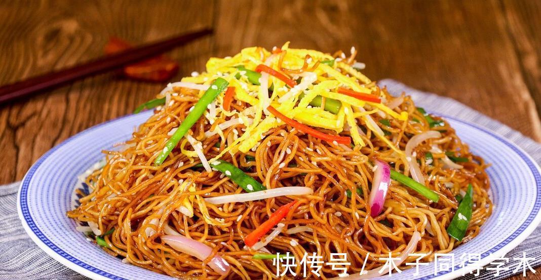 馒头|4种热量很高的主食，米饭馒头不算啥，常吃第四种当心变“胖子”