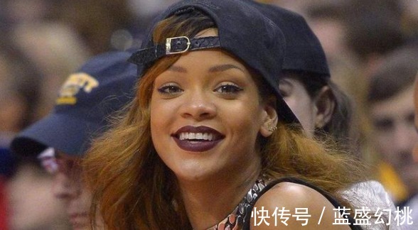 蕾哈娜|还记得坐在詹姆斯旁边爆红的美女吗脱下口罩更美,颜值身材完美!