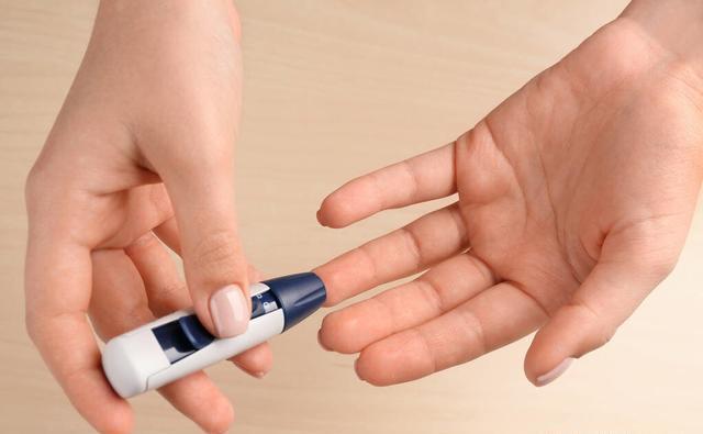 父母有这4种病,更容易遗传给孩子?出生就要开始预防