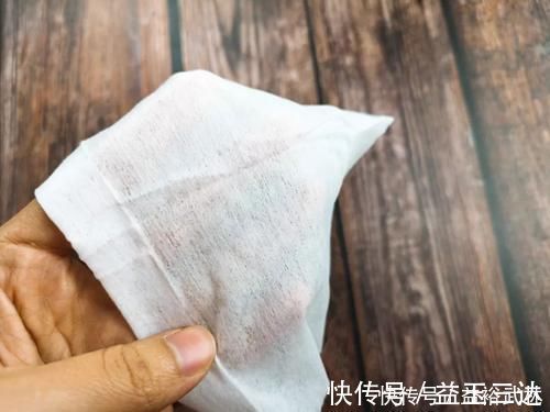 化学成分|有种“愚昧”叫湿巾擦屁股,家长方便了,却害了孩子