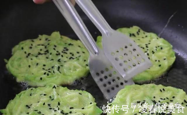 1个萝卜2个鸡蛋,10分钟搞定一家人早餐,香甜里软,出锅秒抢