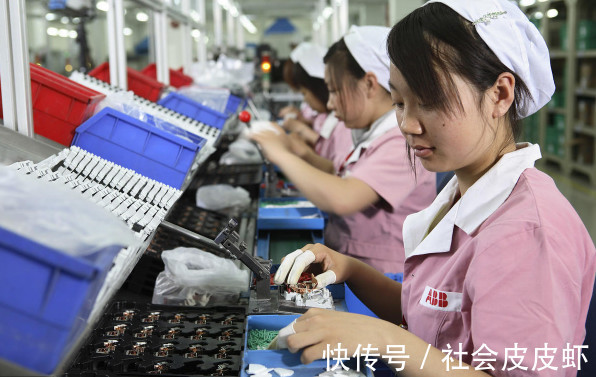 打工|为什么年轻女生不愿去富士康打工？90后打工妹说出实话，很真实