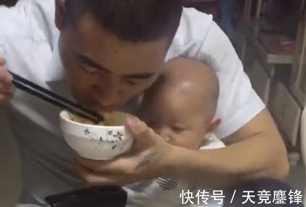 坑娃|“坑娃奶爸”带娃吃火锅走红,萌娃“吧唧吧唧嘴”的样子萌化了