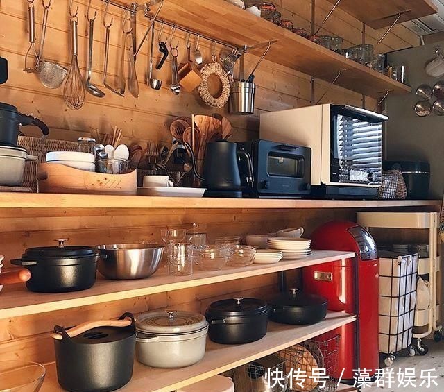 木屋|日本一家4口卖掉市区60㎡小房,搬到郊区住木屋!将生活过成电影