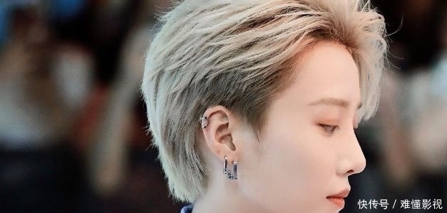 popping 现场表演的刘雨昕跳popping太燃了,什么时候的女孩都美