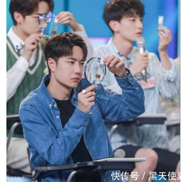 王一博:酷盖遇见奇妙的科学冷知识,多少口能舔完一只棒棒糖呢?