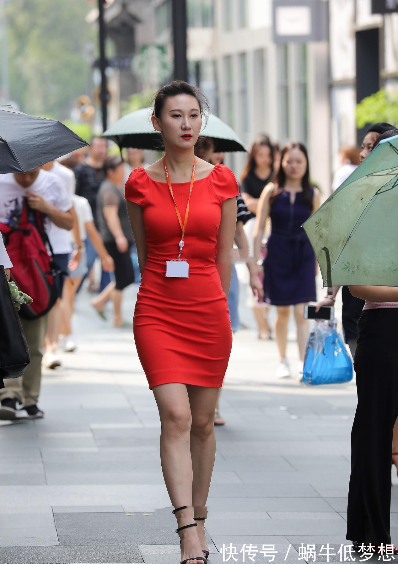 短袖|修身的短袖连衣裙，轻松提升你的气质，穿出夏日的优雅与清新