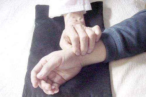 经典|教你治“湿热失眠”的经典方子六味药,化解易醒、多梦