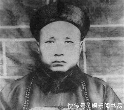 族人们!此人刚高中进士,就被族长无情踢出族谱,34年后,族人才恍然大悟