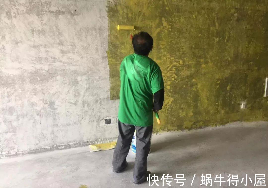 施工|刚入住墙面就粉化掉皮,原来装修工人在这些地方偷懒了