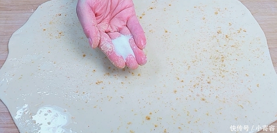 电饭锅不要只煮米饭了,教你用“电饭锅蒸馒头”,吃一次就上瘾