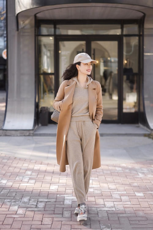 春天，解锁风衣的时髦穿法：和这几条裤子搭配