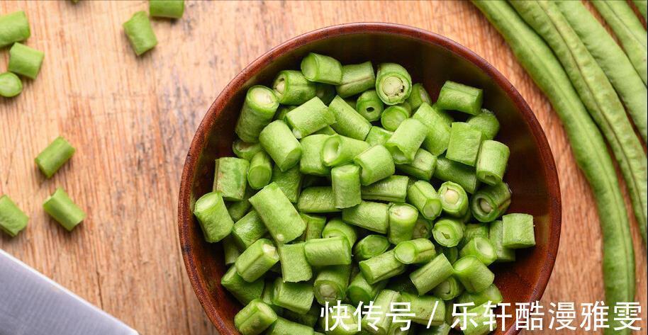 包子|包豆角馅包子，要不要焯水大厨教你一招，包子鲜美，全家抢着吃