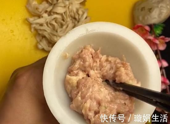 自制香肠，选料精良、干净，吃起来放心，今天分享一道蒜香红肠