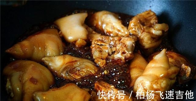 炒锅|猪蹄炖到脱骨烂，我只用45分钟，看步骤毫不夸张，好吃有窍门！