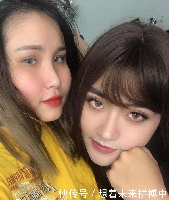 女孩闲来无事给男友化妆并发到网上,网友:简直比女孩还漂亮