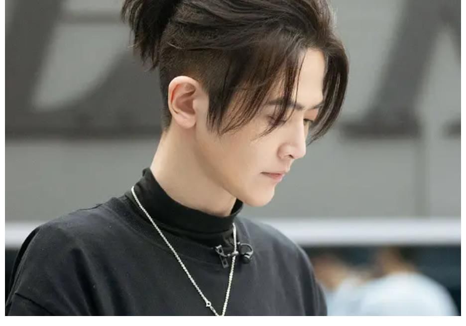 r披荊斬棘的哥哥這期，黃征按排名的話，他應該是在淘汰的名單里