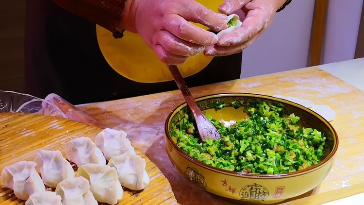 饺子好吃不在褶上,调馅是关键,教你6种饺子馅调法,拿走不谢