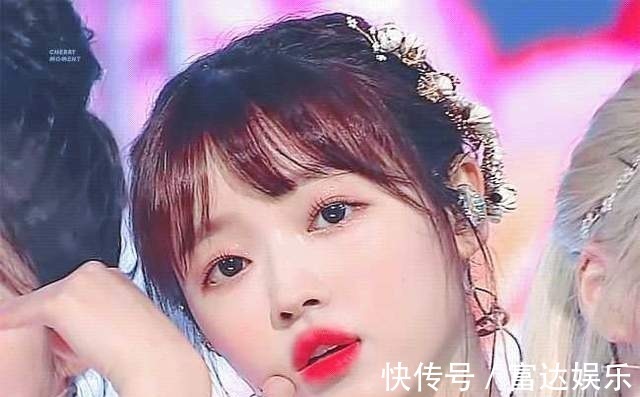 欲感 拯救大脸盘子:5款仙女发型。适合圆脸减龄又可爱的女生发型。