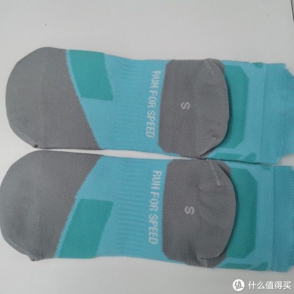 袜口|运动跑步脚起水泡！你可能需要换一双专业跑步袜