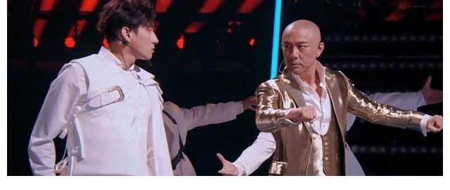 《追光吧》一公落幕，6倍光速拿第1，张卫健再现经典，1人被淘汰