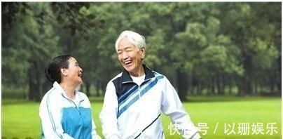 长寿老人|爱吃鸡蛋的人真幸运,每天早起吃一个鸡蛋,9大好处冲天而来