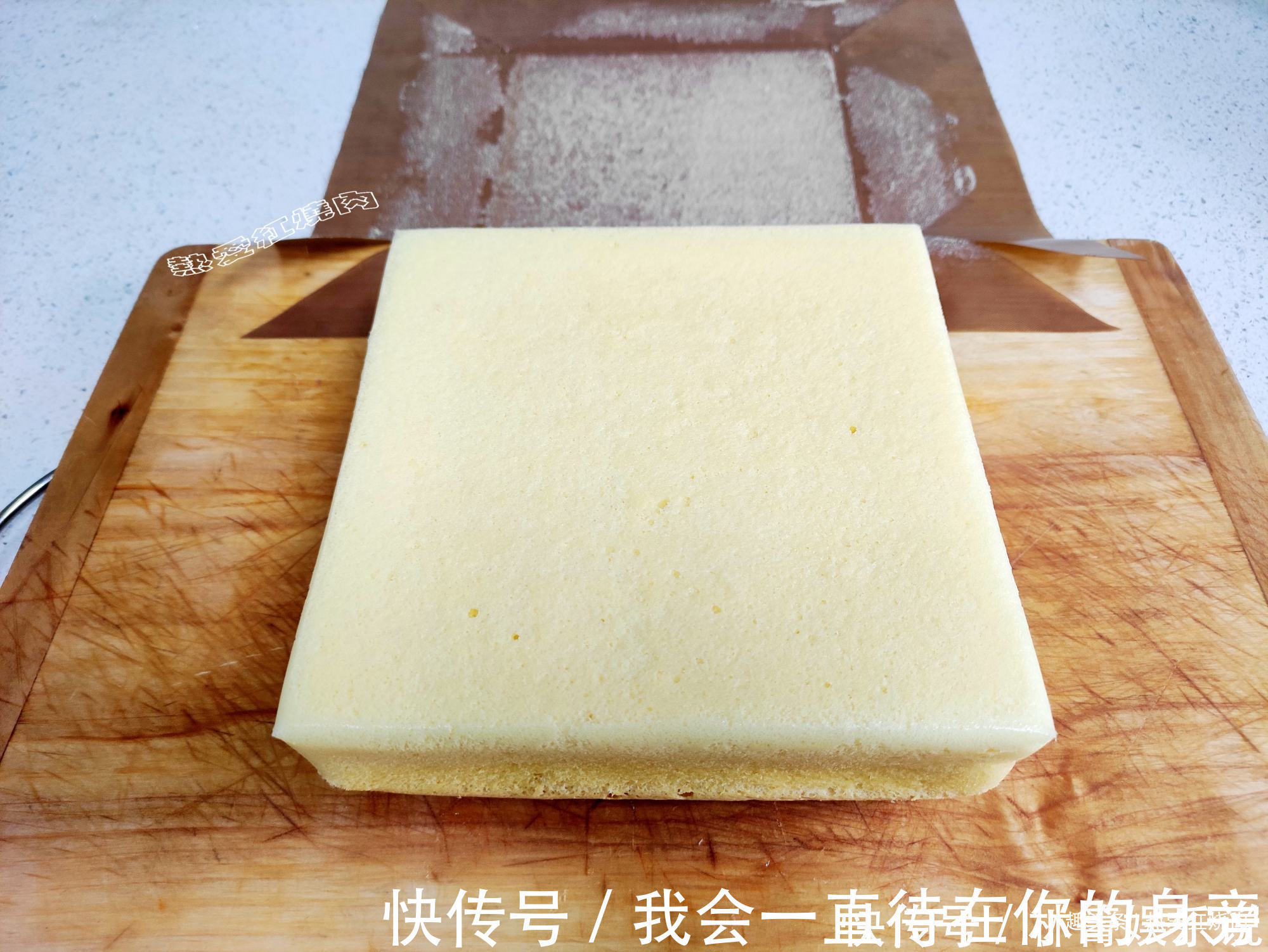 蛋糕|这个蛋糕比戚风还好吃,冷藏后食用更佳,趁现在鸡蛋便宜赶紧做呀