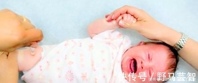 大脑|孩子睡觉后常做这4个举动,暗示大脑“发育高”,更易成为小学神