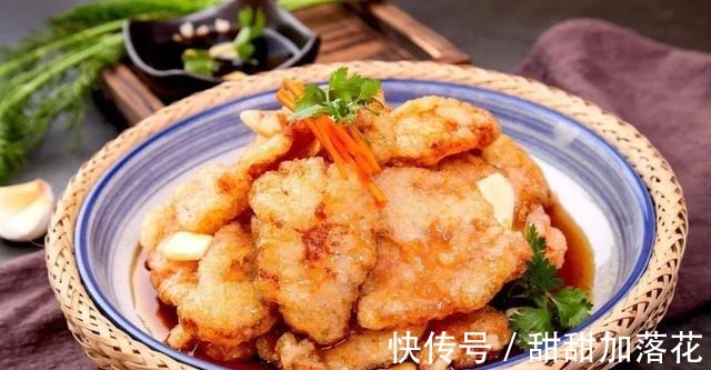 肉片|休息日做上一道锅包肉，酸甜可口，酥脆软嫩，吃上一口幸福感爆棚！