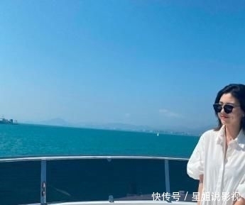 伟德国际李嘉欣代言珠宝 被赞与生俱来的亚洲华美气质