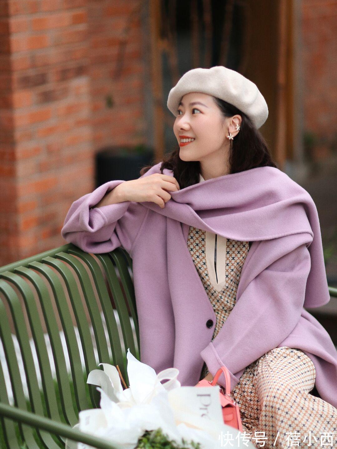 氛围感 今年少穿羽绒服,多穿“大衣”,搭配连衣裙、半身裙,优雅又大气