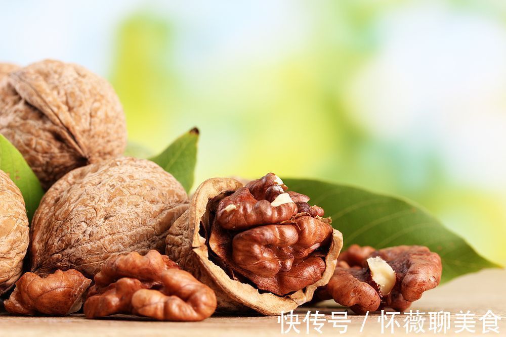 防老黑发|多吃“核桃”防老黑发，但不能与“此物”一起吃！还有人不明白