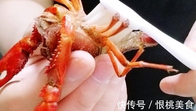 老师傅剥虾的“小技巧”,1分钟看会,从此剥虾不费劲,1秒一个