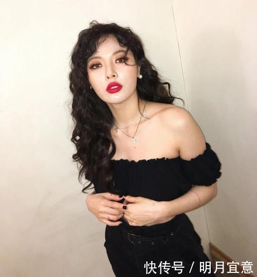 发型师|拯救发量偏少星人的秘诀,可能是热门的羊毛卷或法式烫