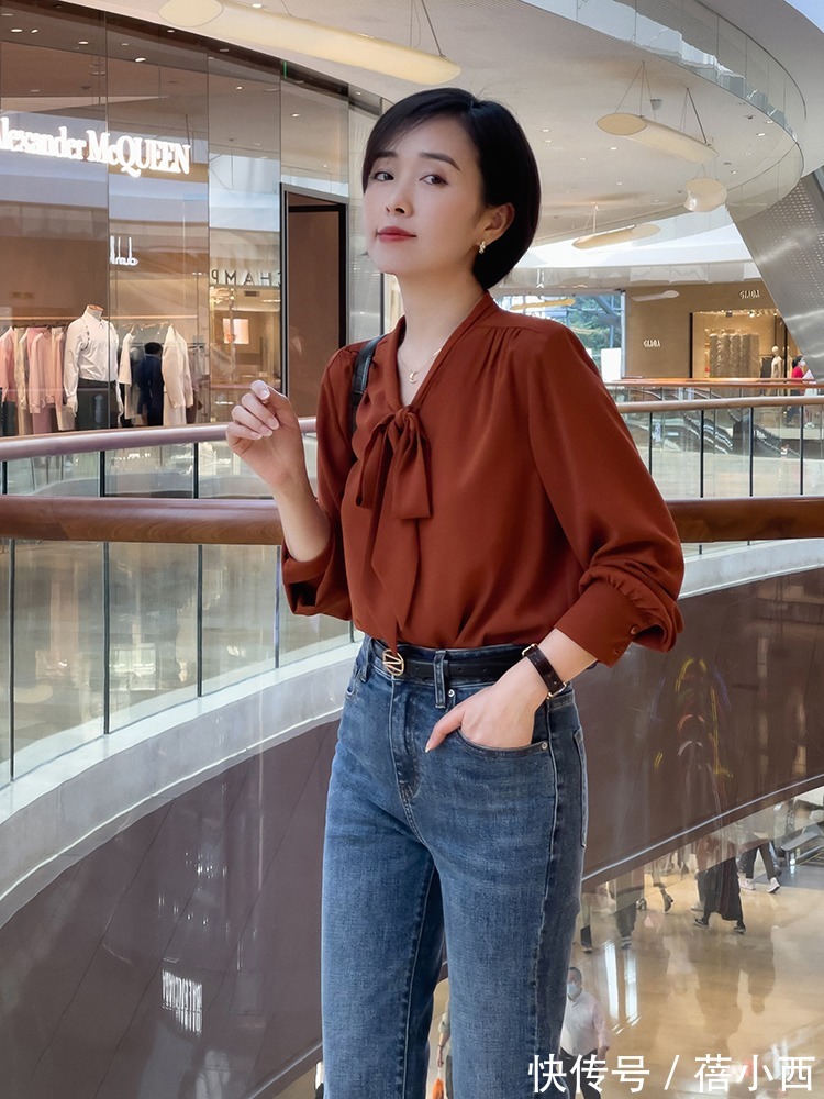 卫衣 春季还是穿“衬衫”最高级,搭配半身裙、牛仔裤、阔腿裤,好洋气