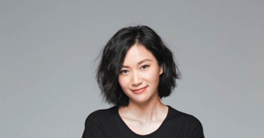 学习书法#一女演员写了幅《兰亭序》，网友赞叹不已，专家：毫无书法价值