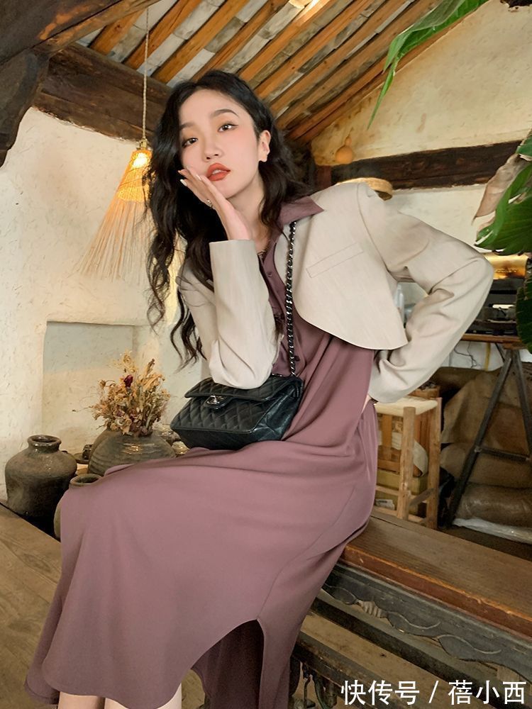 秋季 真正有品味的女人,入秋第1套搭配首选“外套+裙子”,时髦又高级