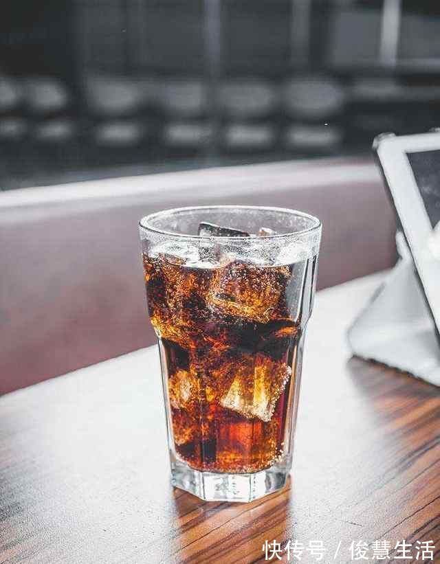 口水|为什么女人喝口水都“发胖”？医生建议：做到这5点，想不瘦都难