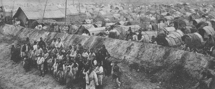 下图为住|清朝末的人们遭遇大水灾是怎么活的,罕见老照片