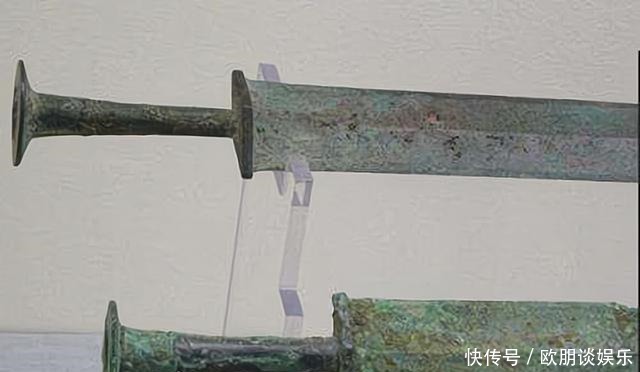 划伤|“越王剑”被玻璃划伤,遭新加坡各界质疑,如今我国不再出国展览