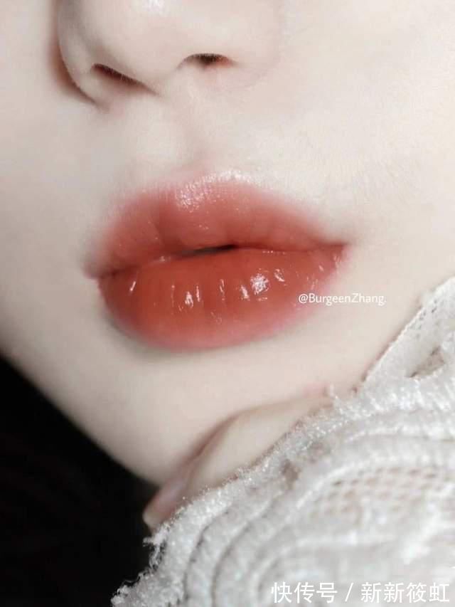 素颜 用过100支口红,才发现5支“真爱色”最适合深唇,素颜涂超美