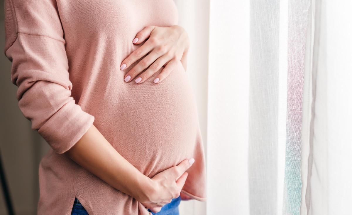 坐姿|怀孕后尽量避免这2种坐姿, 不然易造成胎位不正, 孕妈妈们注意