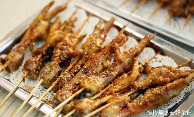 暴利|烧烤摊“最暴利”的3种食材,量少价格高,多拿点老板就该偷笑了