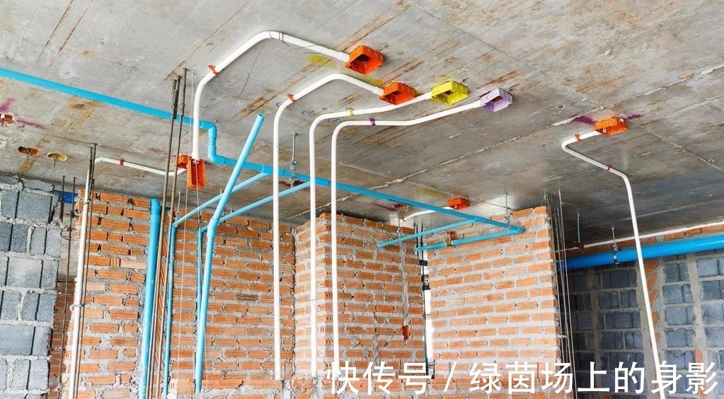 全屋|水电装修都用4平方的电线行吗老电工这个真的没必要,浪费钱