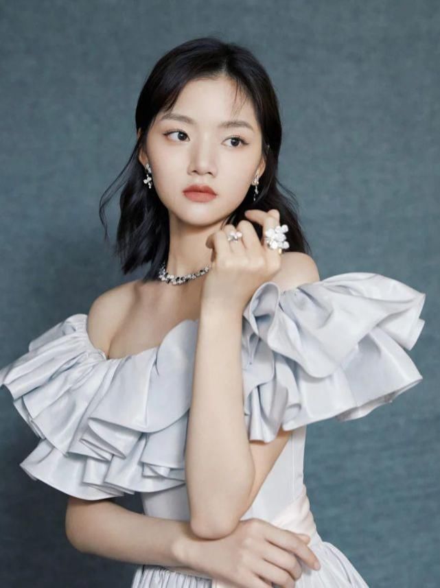 2021公认美女新类型来了！“奶茶系女生”火了！